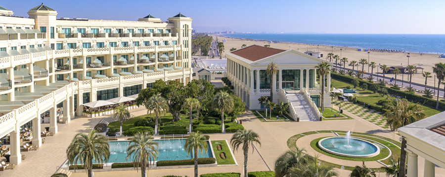 El Hotel las Arenas Balneario Resort renueva su compromiso con la reducción de su huella de carbono